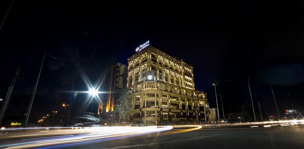 Best Western Premier Hotel Gulberg Lahore Exterior foto