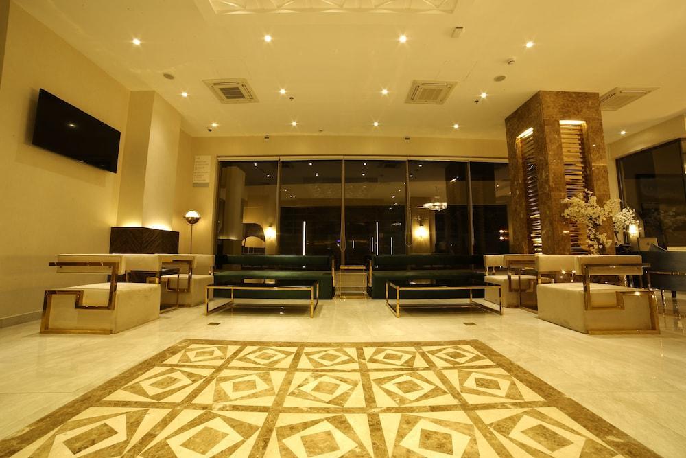 Best Western Premier Hotel Gulberg Lahore Exterior foto